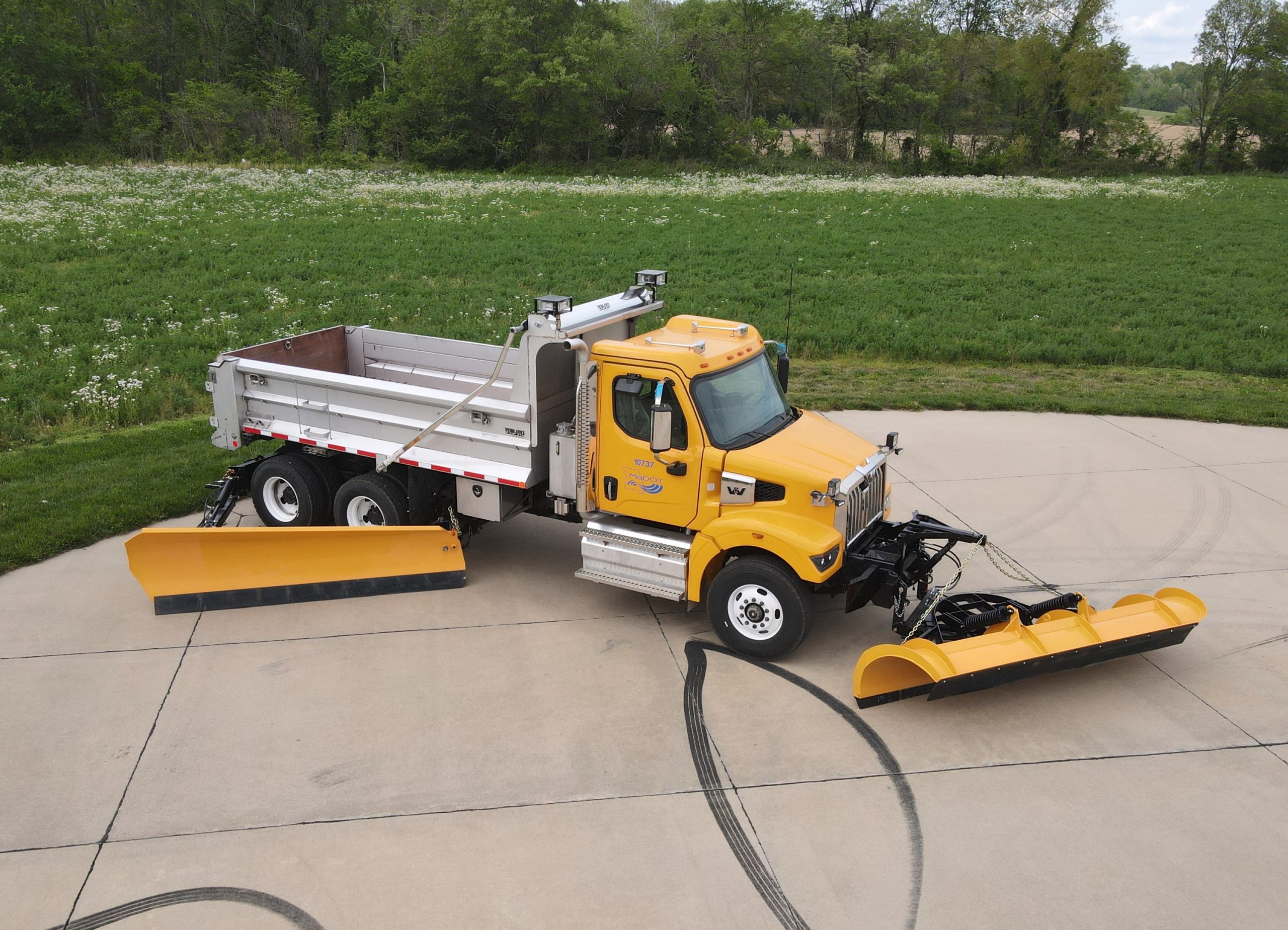 MODOT Northwest Trucks Completed Post Thumbnail