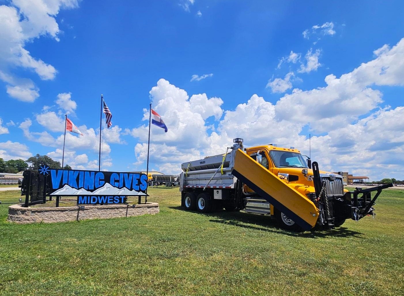 Midway Truck Centers MODOT – NW Division Post Thumbnail